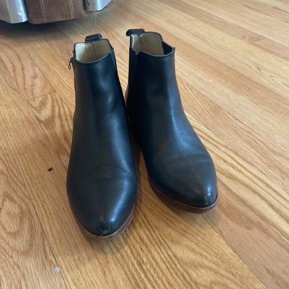 Nisolo Everyday Chelsea - Picture 2 of 5